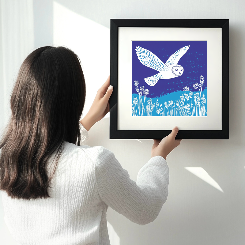 Barn owl in flight Linoprint-Style Art (998-1)
