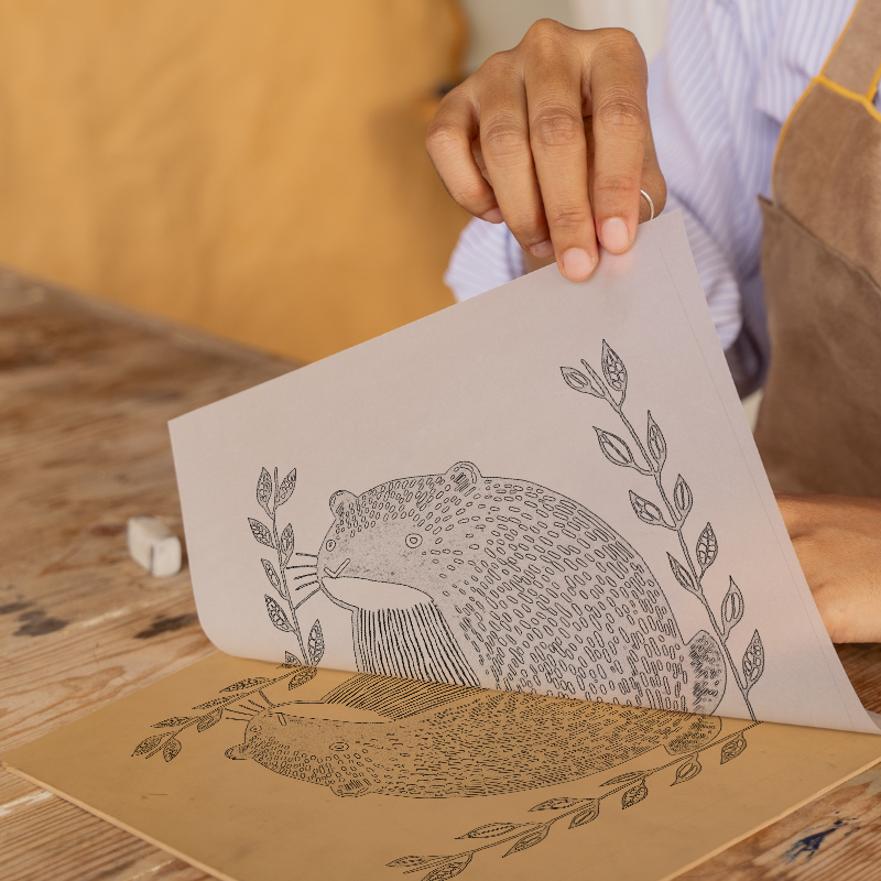 Cute Skunk Kit Linoprint-Style Art (241-1)